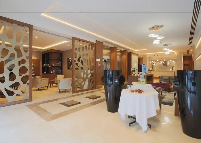 Lamaraz Hotels