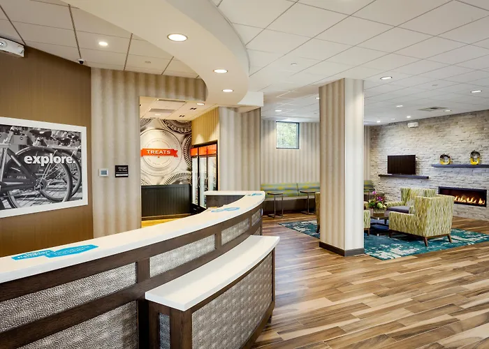 Hampton Inn & Suites By Hilton Seattle/Northgate