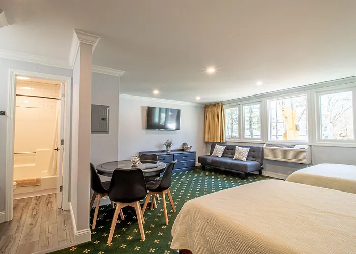The Niantic Inn