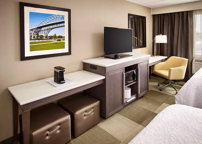 Hampton Inn By Hilton Sarnia/Point Edward