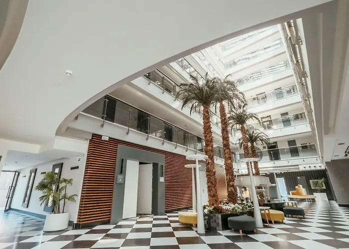 Sunprime C-Lounge - Adult Only