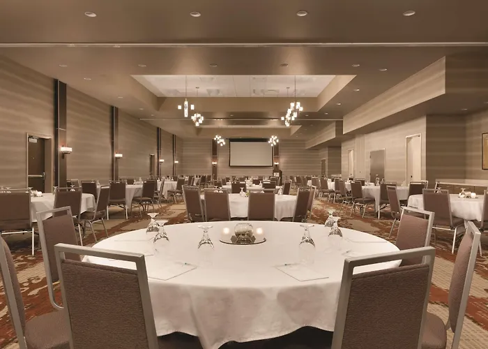 Embassy Suites By Hilton Akron Canton Airport