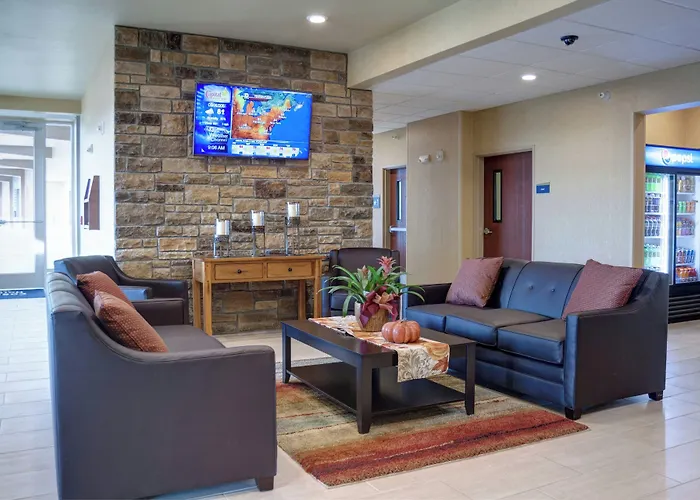 Cobblestone Hotel And Suites - Jefferson
