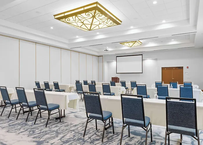 Hilton Garden Inn Auburn