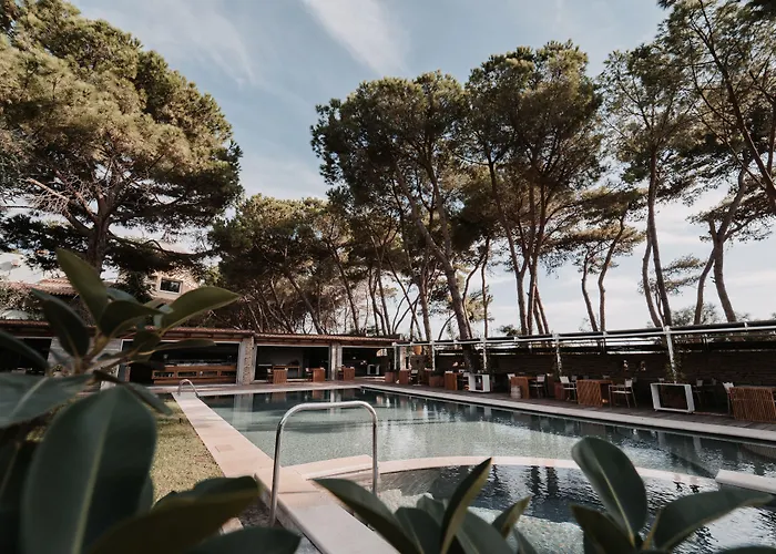 Praia Art Resort - Small Luxury Hotels Of The World (Adults Only)