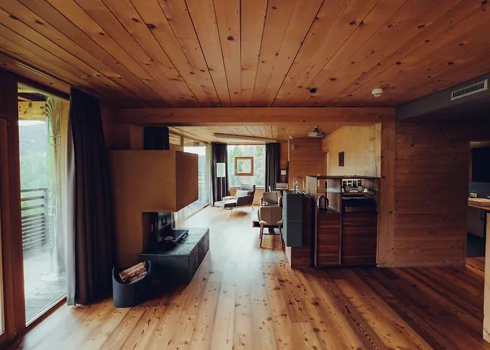 Holzhotel Forsthofalm