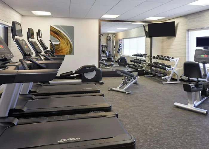 Courtyard By Marriott Kingston Highway 401