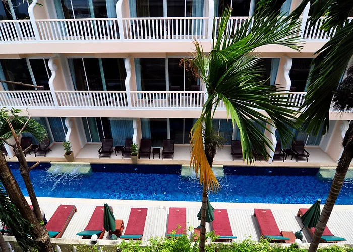 Baan Karonburi Resort