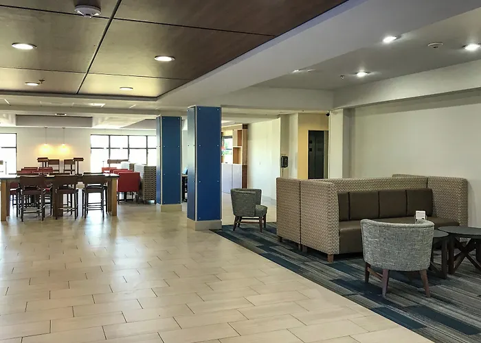 Holiday Inn Express & Suites Lubbock West By Ihg