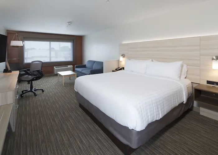 Holiday Inn Express Hotel & Suites Grand Blanc By Ihg