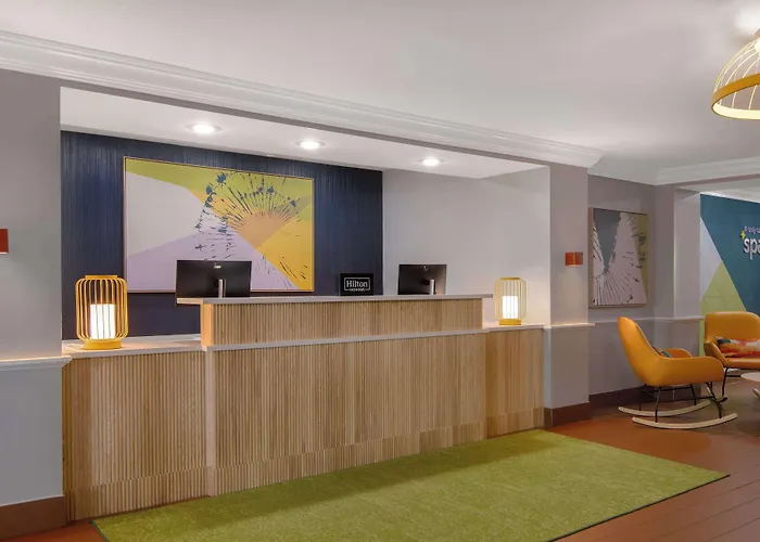 Sleep Inn & Suites East Chase