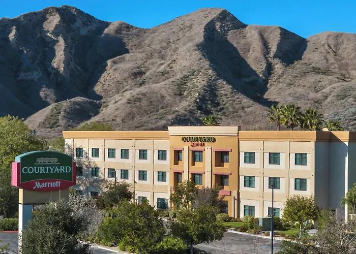 Courtyard By Marriott Santa Clarita Valencia