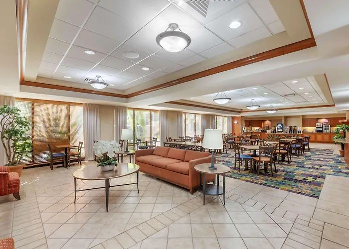 Best Western Plus Kendall Hotel & Suites