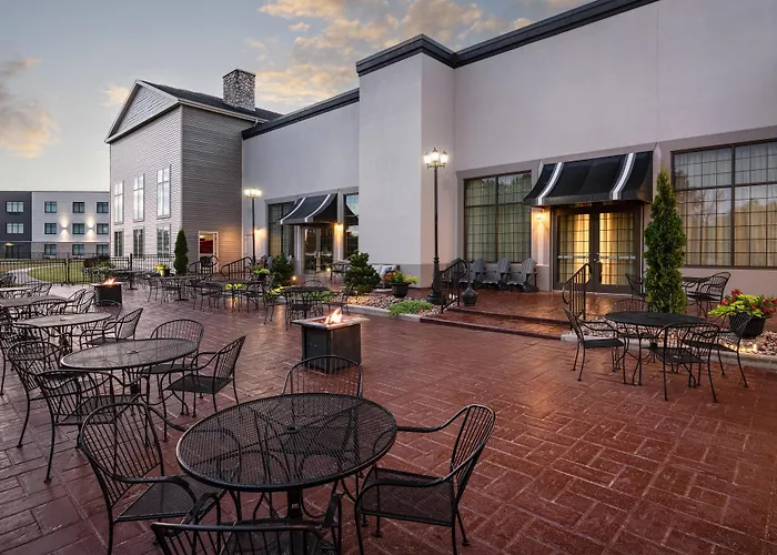 Best Western Premier Bridgewood Hotel Resort