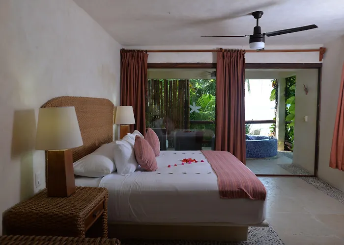 Hotel Aura Del Mar