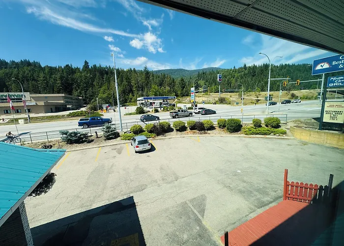 Canadas Best Value Inn & Suites-Castlegar