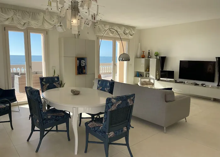 Villa Tina Hotel