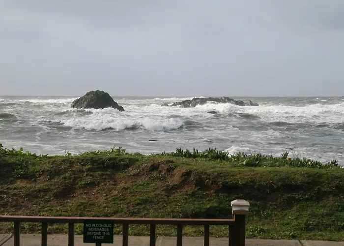 Oceanfront Lodge
