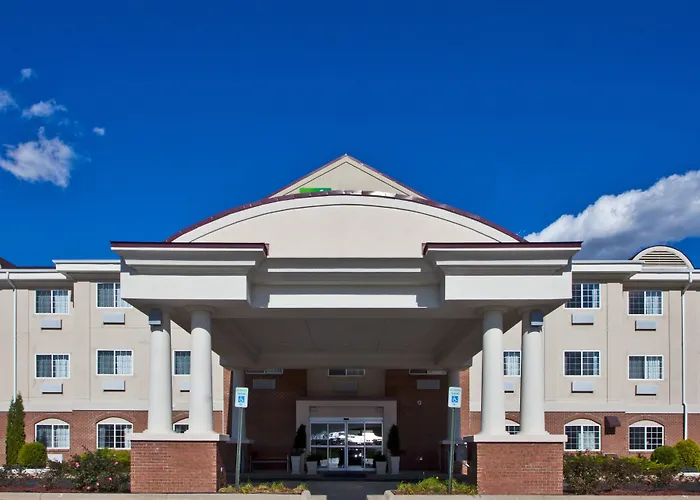 Holiday Inn Express Hotel & Suites Charlotte By Ihg