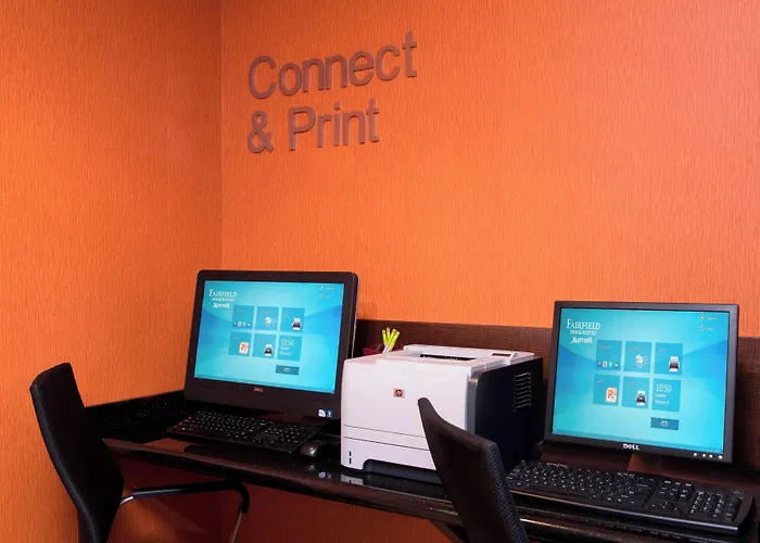 Fairfield Inn And Suites By Marriott Chicago St. Charles