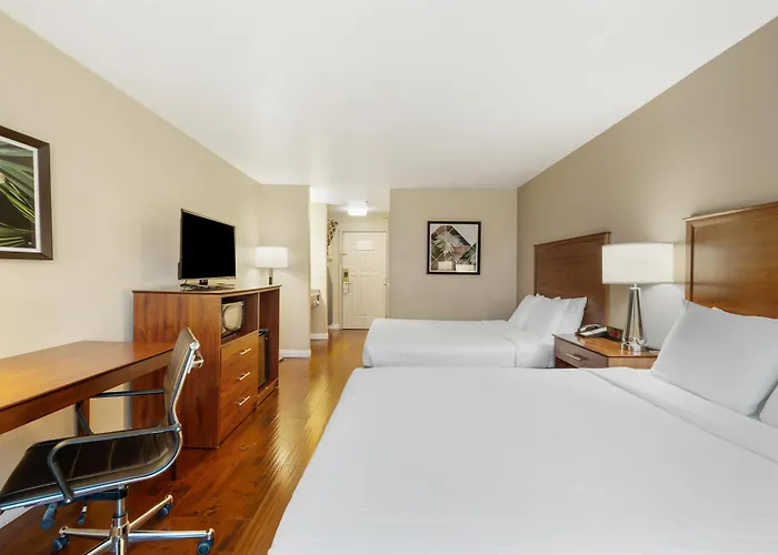 Best Western Plus John Jay Inn & Suites