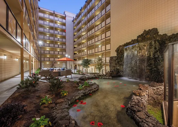 Crowne Plaza San Diego - Mission Valley By Ihg