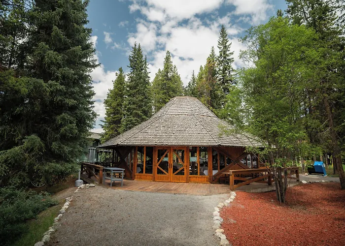 Lake Louise Inn