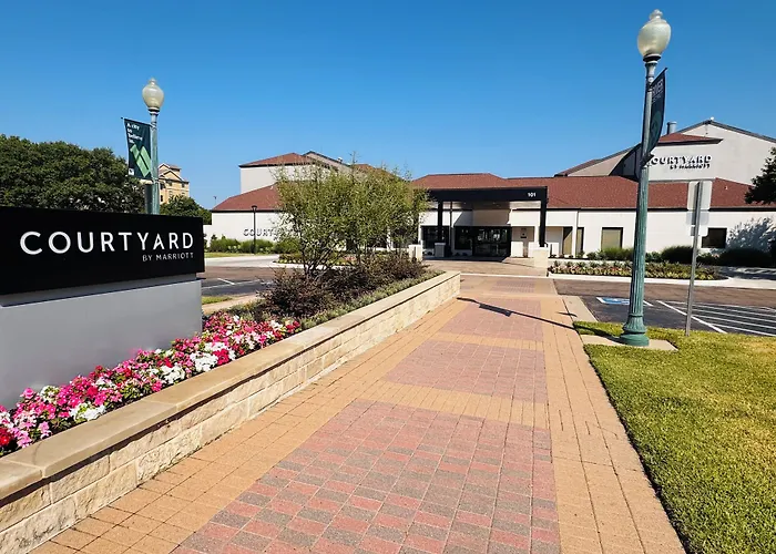 Courtyard By Marriott Waco