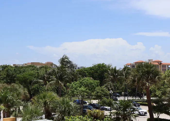 Wyndham Deerfield Beach Resort