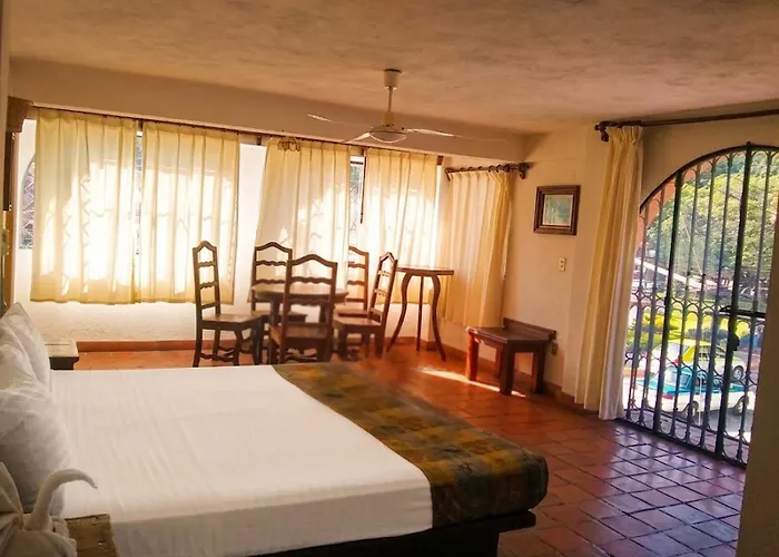 Hux Express-Huatulco