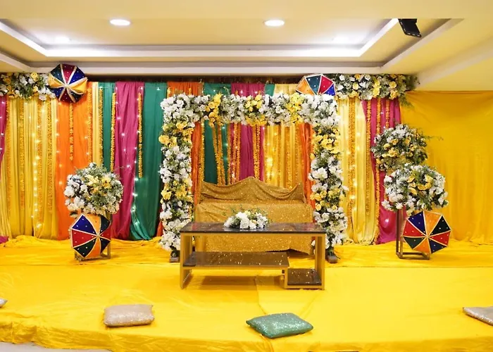 Grace Crown Hotel