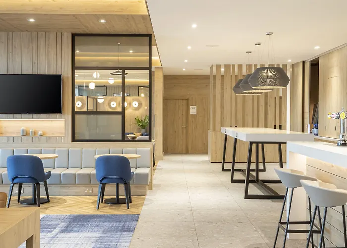 Courtyard By Marriott Inverness Airport