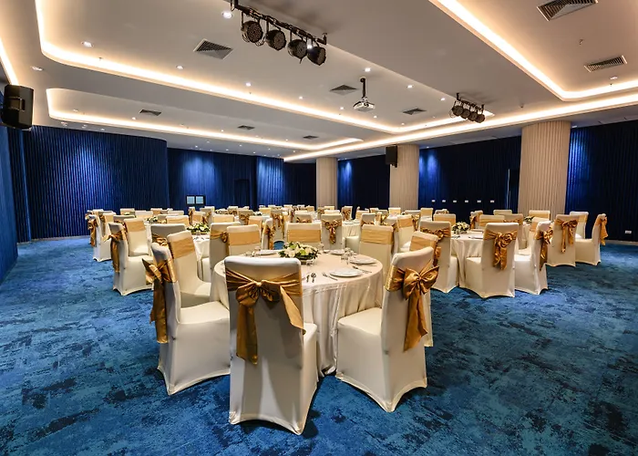 Isanook Resort & Suites Hua Hin