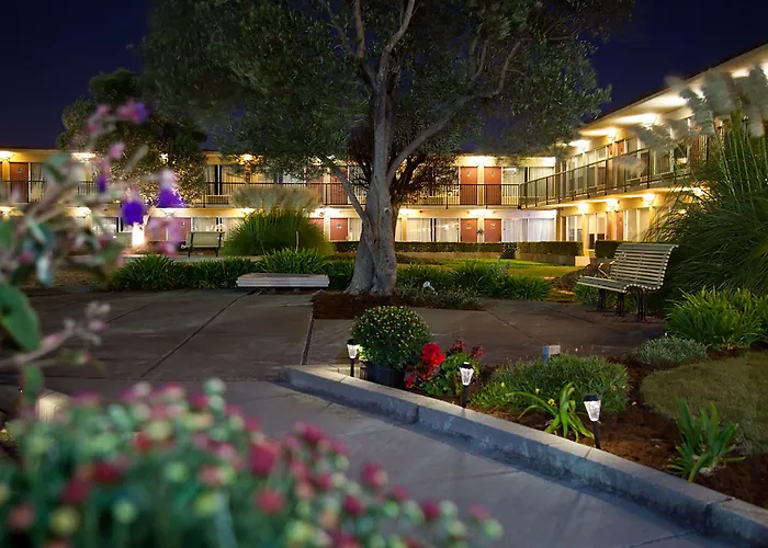 Park Pointe Hotel