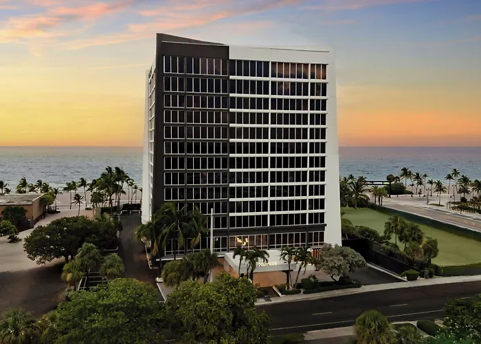 Courtyard By Marriott Oceanside Fort Lauderdale Beach
