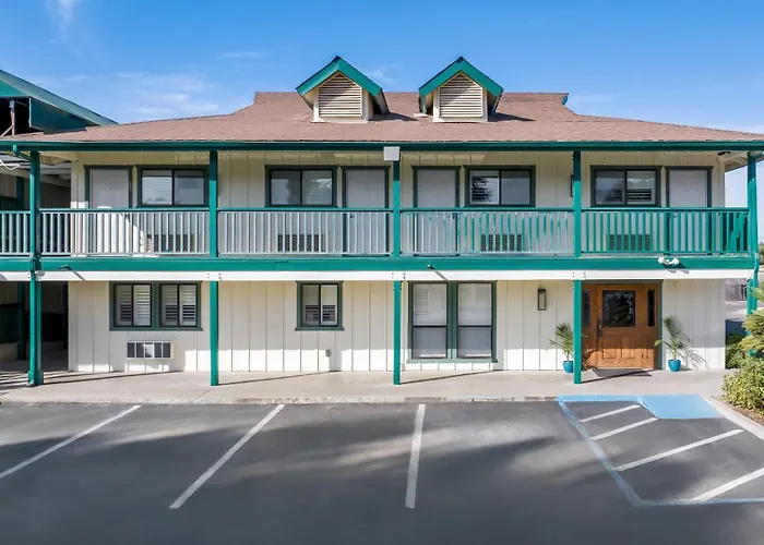 Red Lion Inn & Suites Lemoore