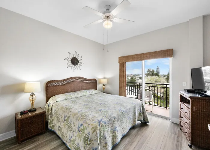 Madeira Bay Resort #501 - One-Bedroom Condo With Balcony & Pet-Friendly Comfort