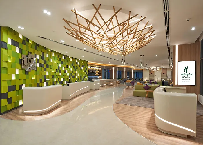 Holiday Inn & Suites Saigon Airport By Ihg