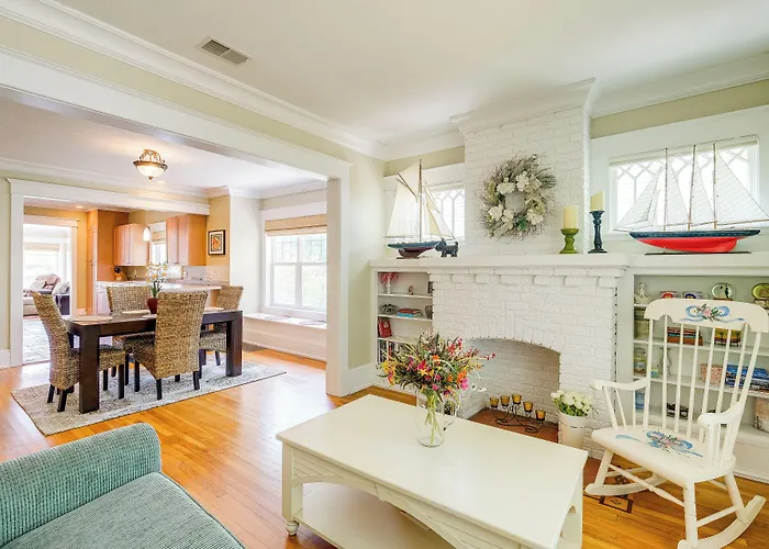 Cozy Michigan Retreat W/ Deck & Gas Grill!
