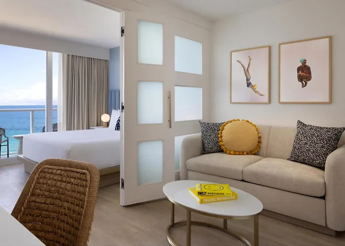 The Sunny Miami Sunny Isles Beach,Curio Collection By Hilton