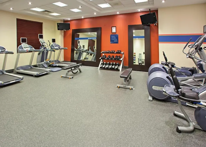 Hampton Inn & Suites Chicago North Shore