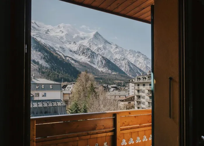 Les Gourmets - Chalet Hotel