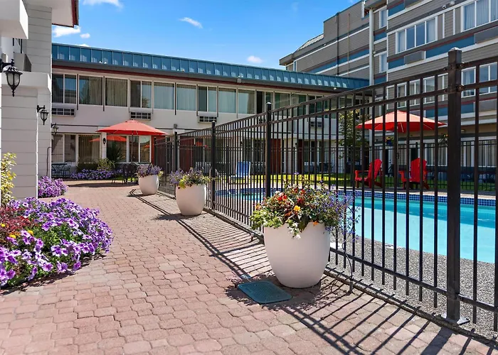 Days Inn By Wyndham Victoria Airport Sidney