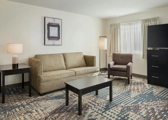 Delta Hotels By Marriott Fargo