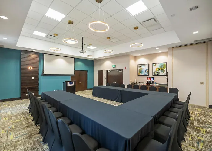 Hampton Inn By Hilton Winnipeg