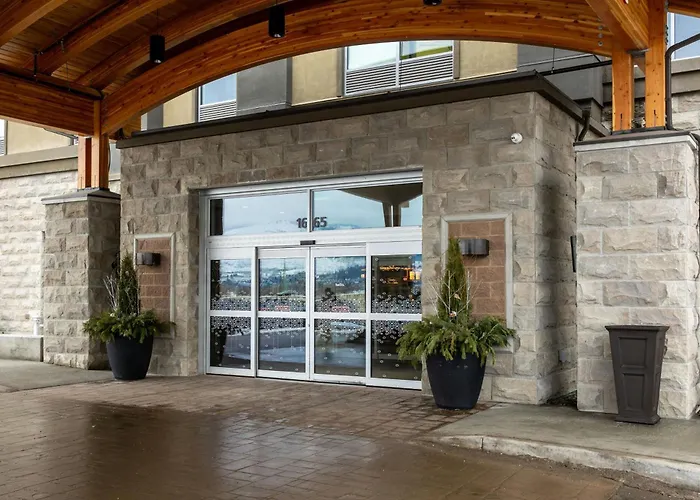 Four Points By Sheraton Kelowna Airport