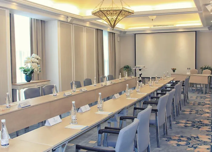 Noor Hotel