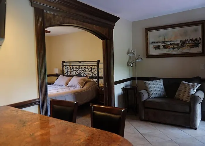 Chalet Inn & Suites