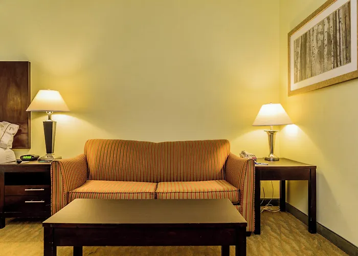 Holiday Inn Express Hotel & Suites Hamburg By Ihg