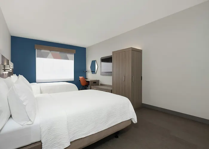 Holiday Inn Express & Suites Acworth - Kennesaw Northwest By Ihg